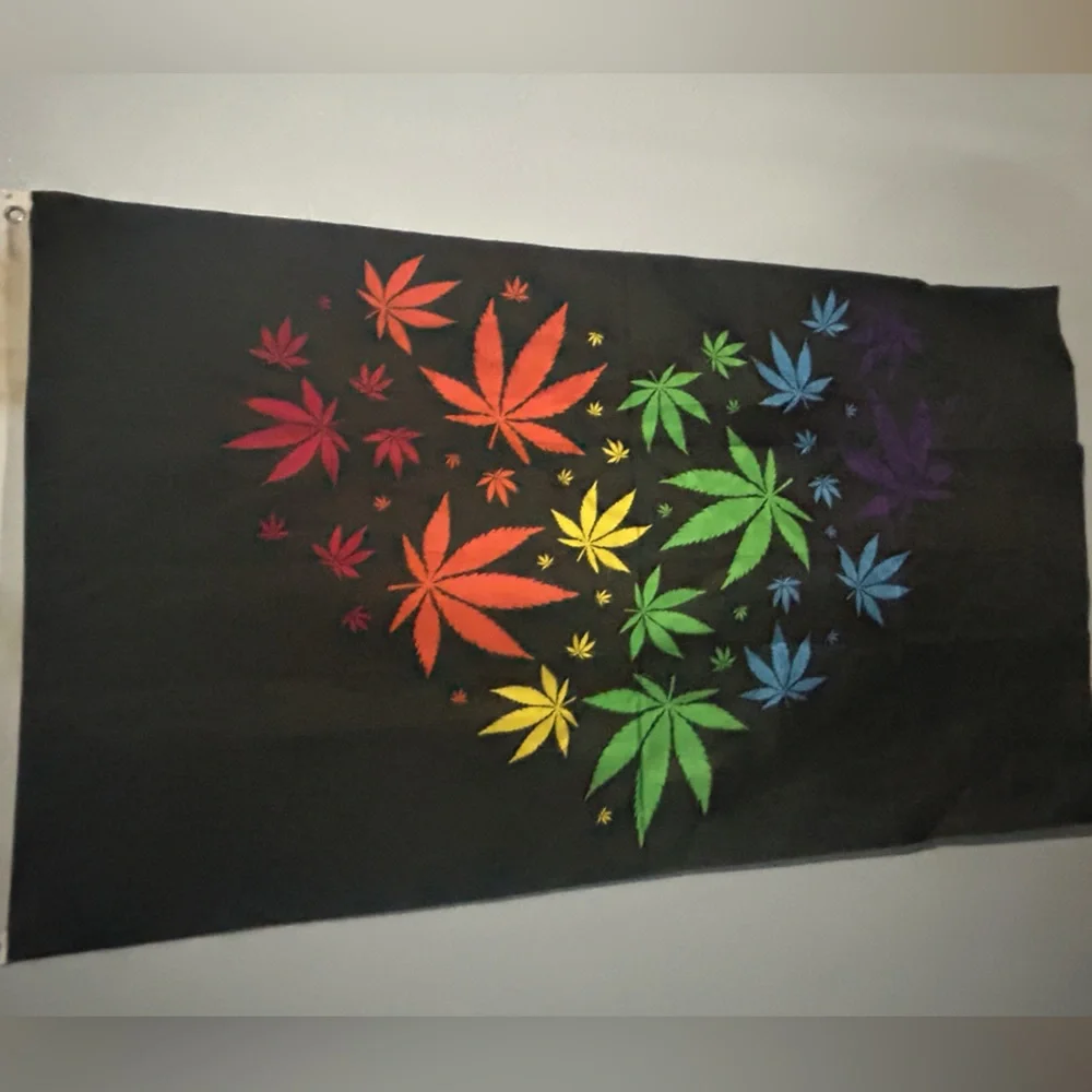 Colorful Leaf Pattern Tapestry